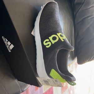 NWT Boy’s Adidas slip on sneakers. Size 4 (big boys).